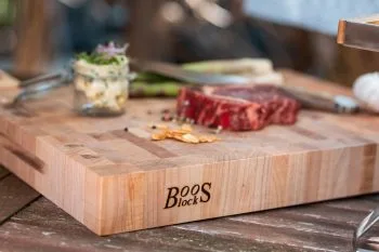 Boos® Hard Maple Stirnholzhackbrett mit Griffmulden; beidseitig einsetzbar 15