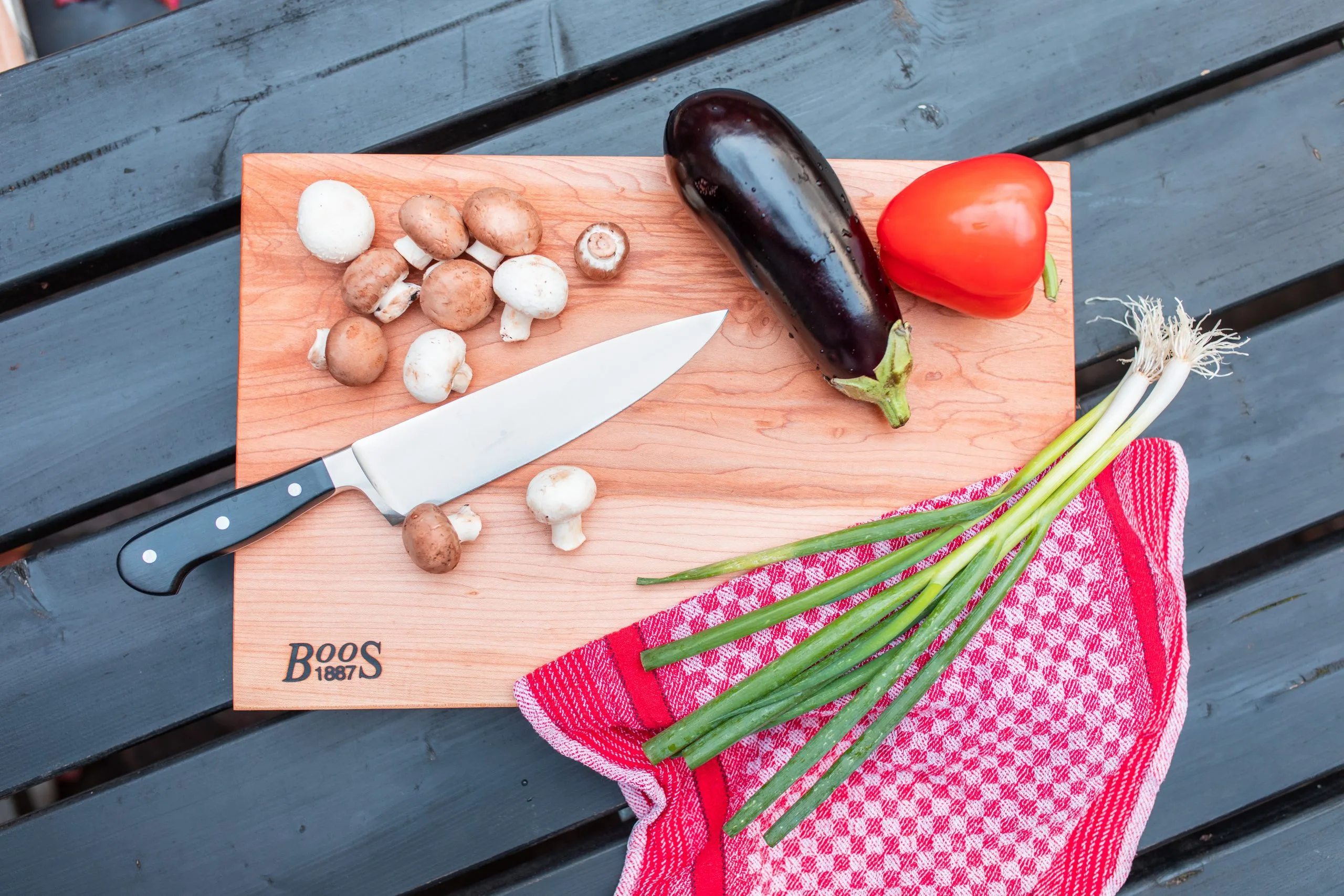 Boos 1887 / Rustic Edge Schneidebrett aus einem Stück; Hard Maple; beidseitig einsetzbar 12 Boos 1887 / Rustic Edge Schneidebrett aus einem Stück; Hard Maple; beidseitig einsetzbar 11