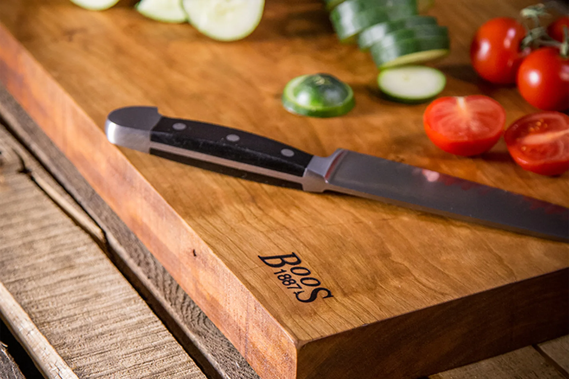 Boos 1887 / Rustic Edge Schneidebrett aus einem Stück; American Cherry; beidseitig einsetzbar 6 Boos 1887 / Rustic Edge Schneidebrett aus einem Stück; American Cherry; beidseitig einsetzbar 5