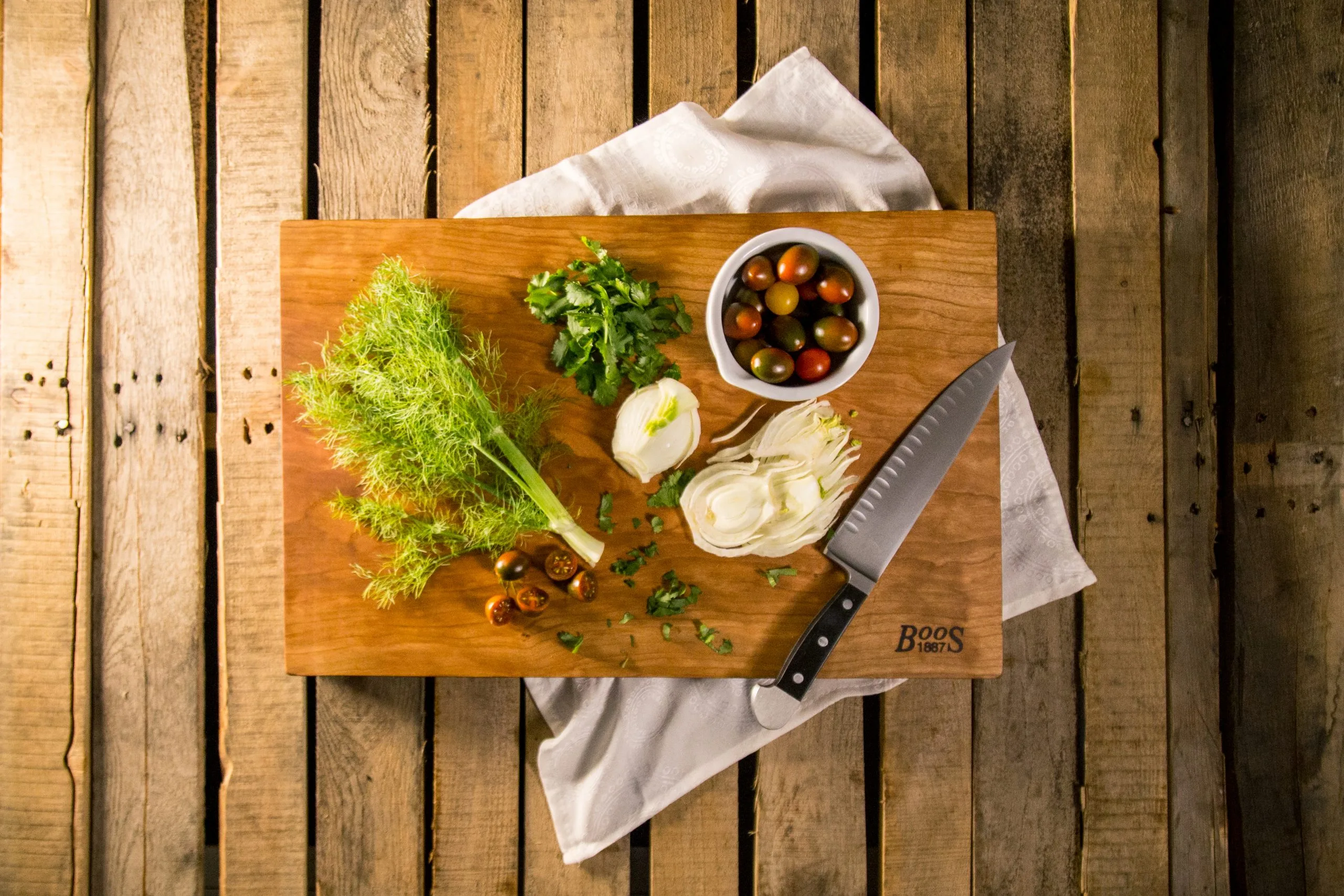 Boos 1887 / Rustic Edge Schneidebrett aus einem Stück; American Cherry; beidseitig einsetzbar 10 Boos 1887 / Rustic Edge Schneidebrett aus einem Stück; American Cherry; beidseitig einsetzbar 9