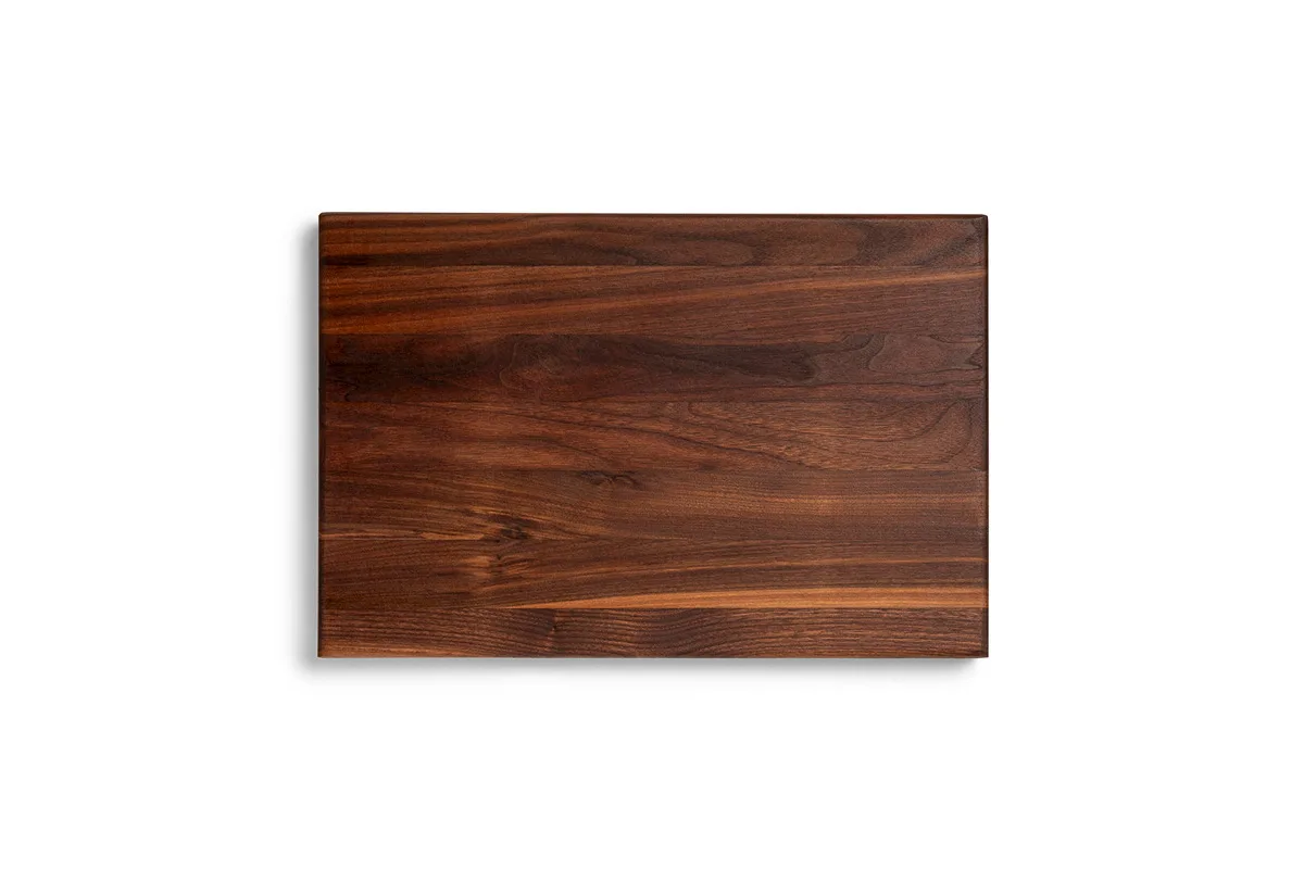 Pro Chef Black Walnut Schneidebrett mit Griffmulden; beidseitig einsetzbar 47 Pro Chef Black Walnut chopping board with recessed grips; can be used on both sides 46